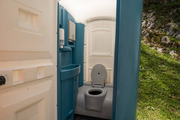 Best Portable toilet rental cost  in Algona, IA