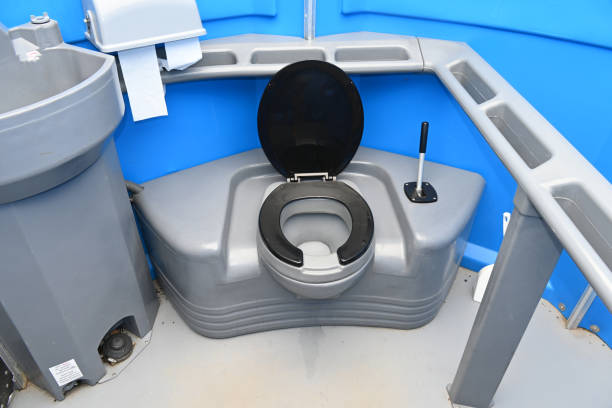 Best Affordable portable toilet rental  in Algona, IA
